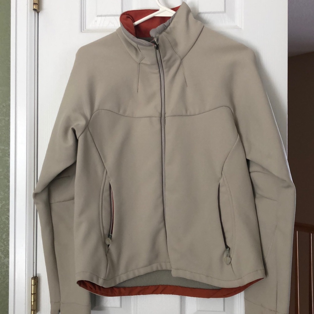 Solomon Women’s M khaki soft shell